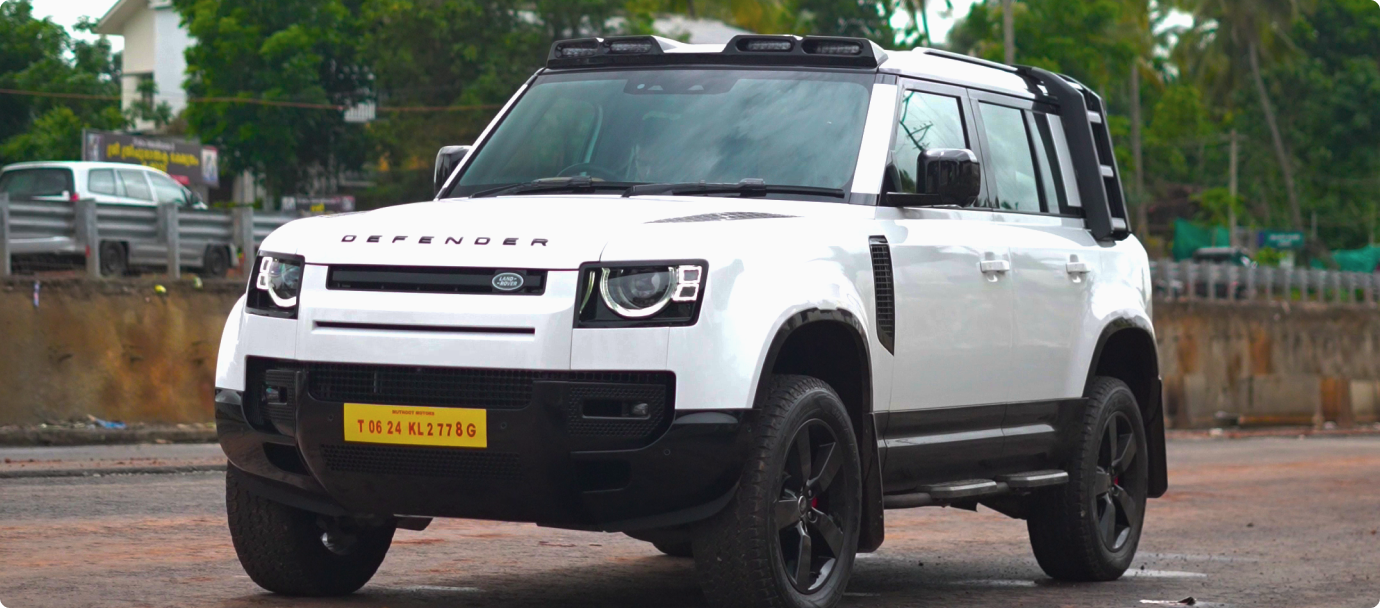 Land Rover Defender Masterpiece